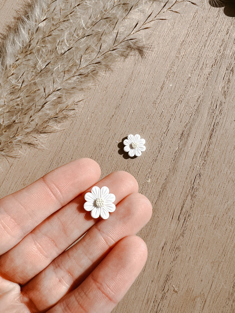 Daisy Stud Earrings