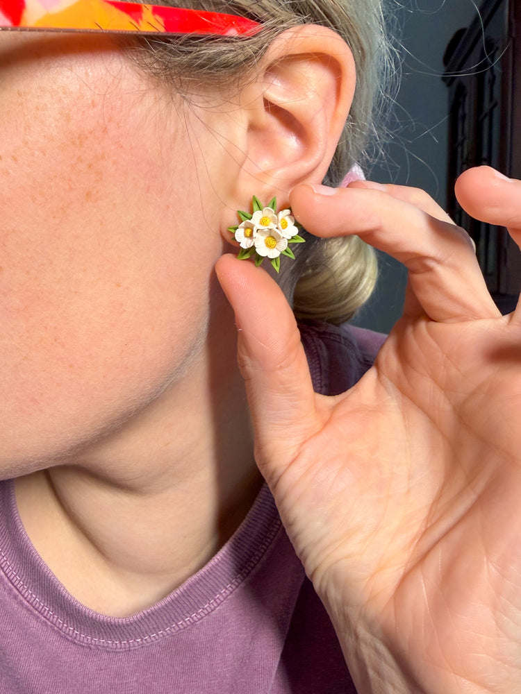 White Wildflower Stud Earrings