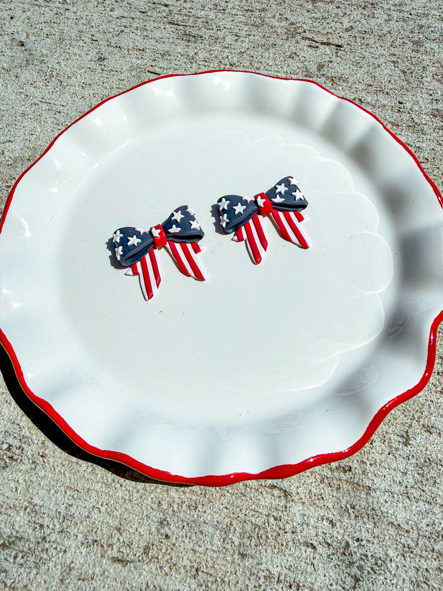 Flag printed bow clay stud earrings