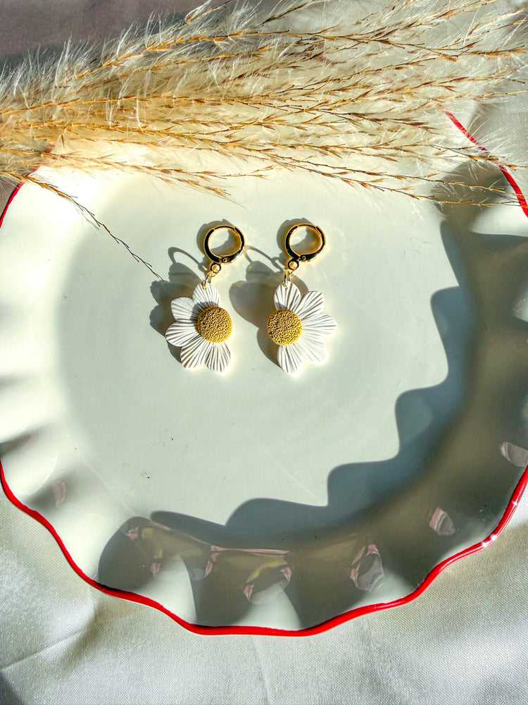 White daisy flower polymer clay dangle earrings